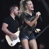 Carrie-Underwood---Performing-on-the-Pyramid-Stage-at-Glastonbury-Festival-14.jpg