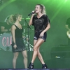 Carrie-Underwood---Performing-on-the-Pyramid-Stage-at-Glastonbury-Festival-18.jpg