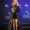 carrie-underwood-attends-the-press-romm-during-52nd-annual-cma-awards-at-the-bridgestone-arena-in-nashville-tennessee-141118_3.jpg